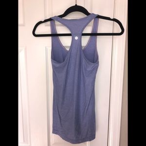 TIGHT lululemon tank top